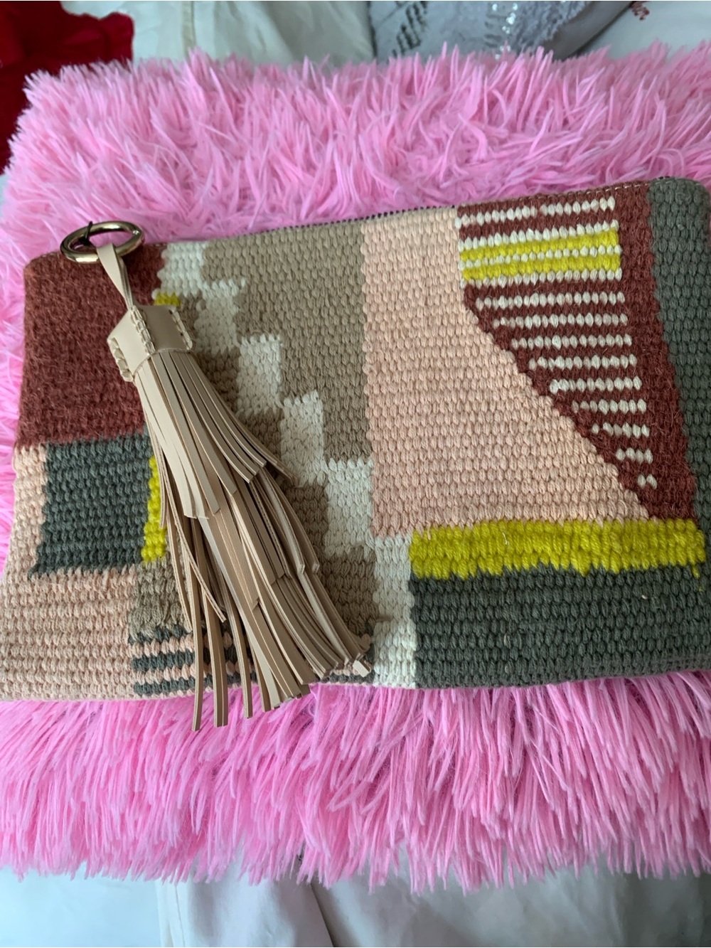 Wilfred Aritzia WovenClutch Geometric Beige Accents